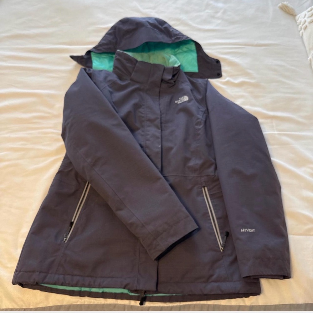 The North Face Women's Blue Hooded Jacket Size L